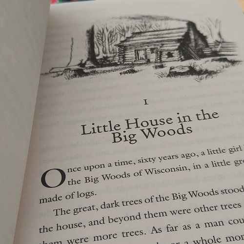 Tiểu Thuyết Thiếu Niên Tiếng Anh - Little House In The Big Woods